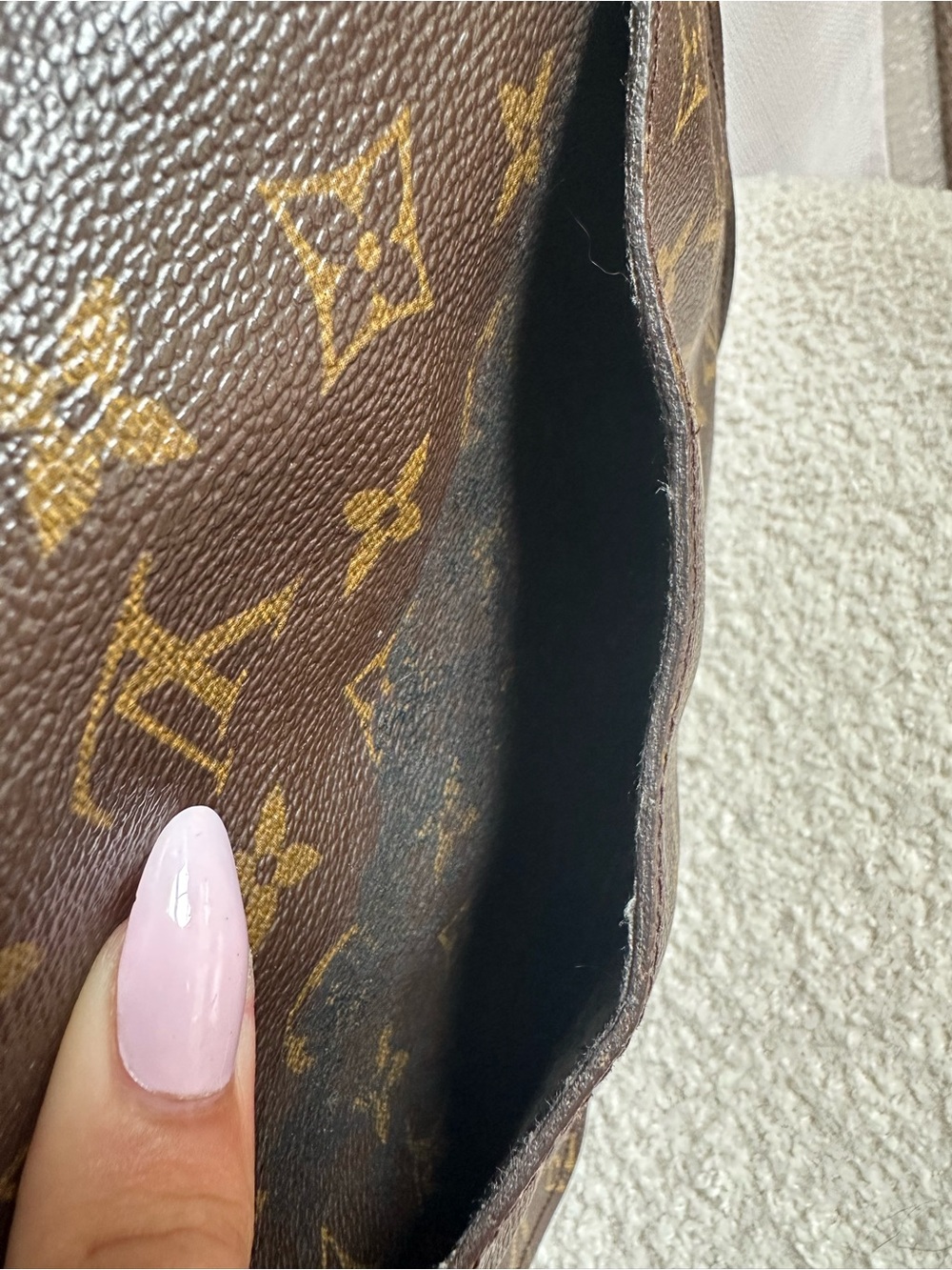 Louis Vuitton Saint Cloud GM – Vintage Monogram Shoulder Bag - Picture 7 of 16